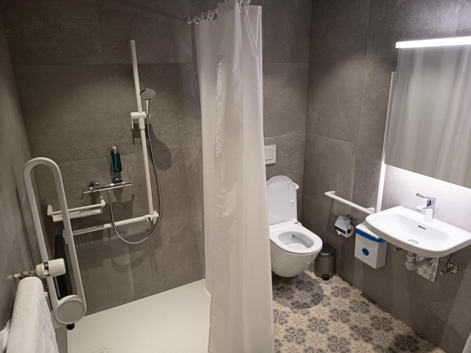 Hotel Restaurant Krone Aarberg Zewnętrze zdjęcie